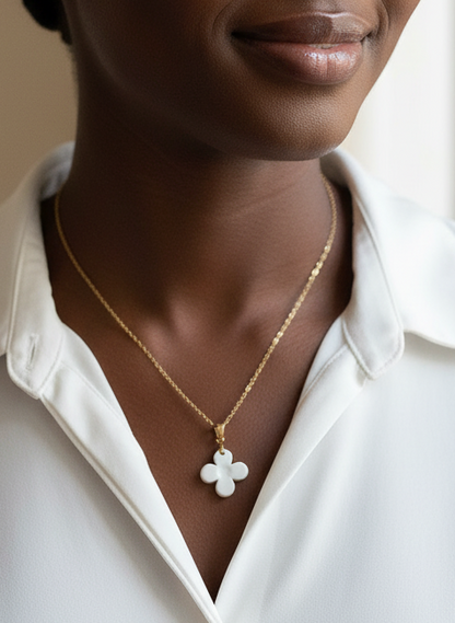 Médaillon Trèfle en Porcelaine