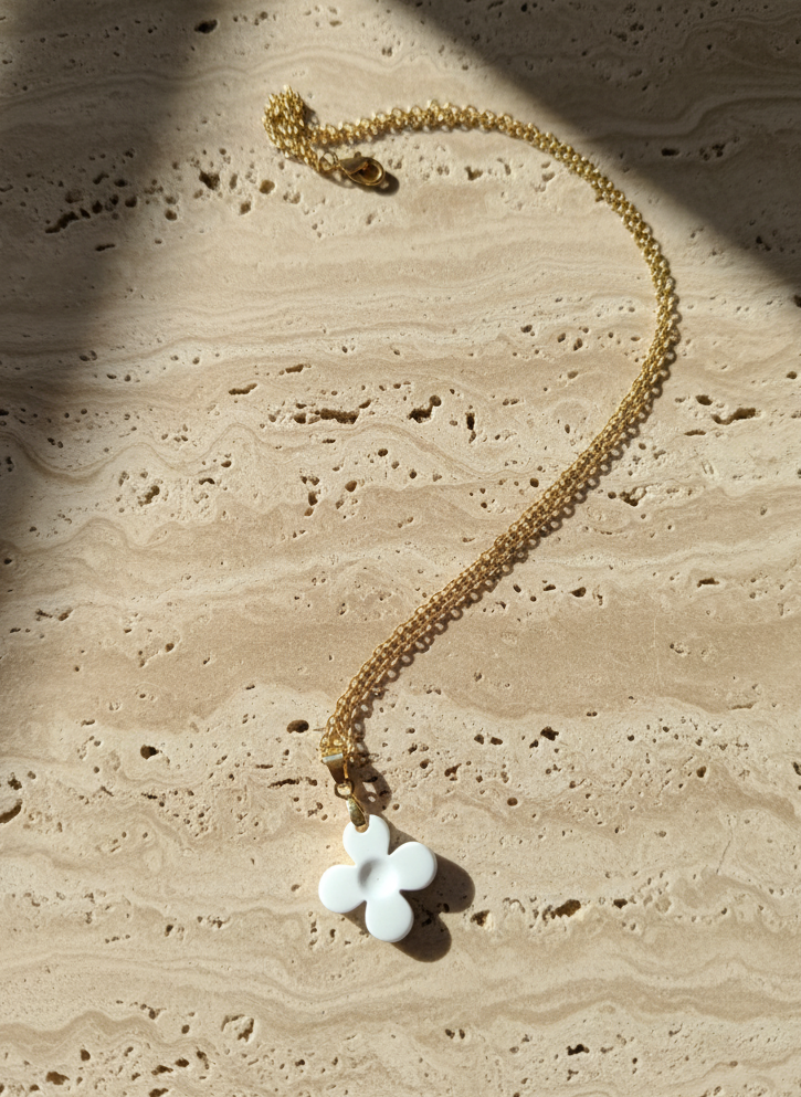 Médaillon Trèfle en Porcelaine